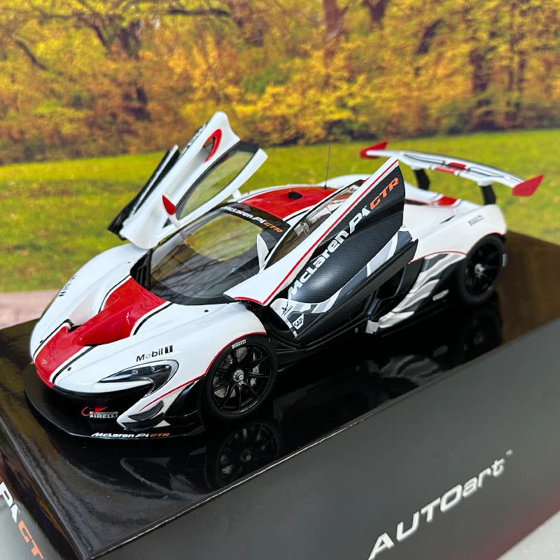 1:18 MCLAREN P1 GTR Racing Car