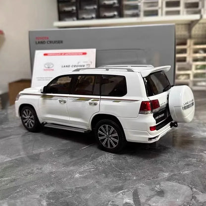 1:18 Toyota Land Cruiser LC200