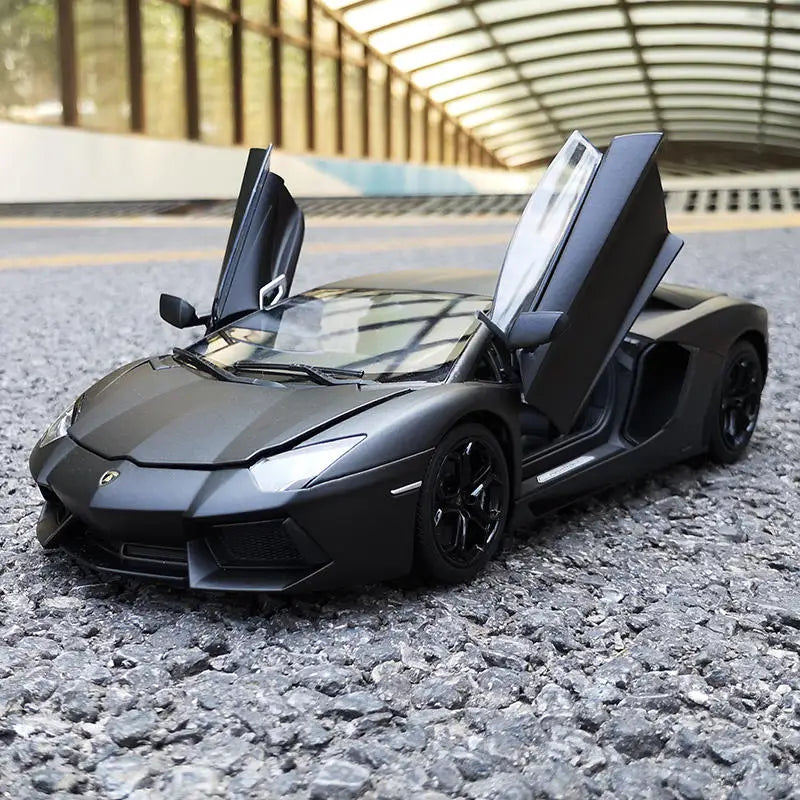 1:24 Lamborghini Aventador LP700-4