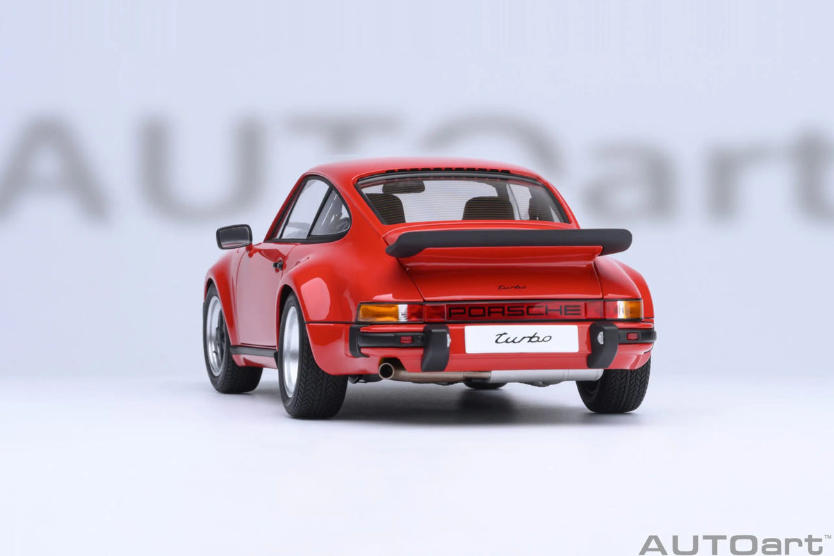 1:18 Porsche 911 Turbo 3.0 (930)
