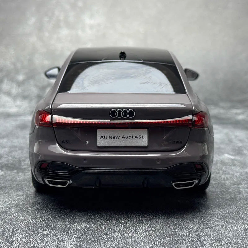 1:18 Audi A5L 2025