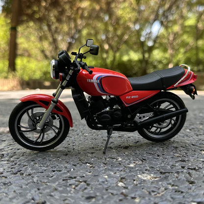 1:12 YAMAHA RZ250 RD250LC
