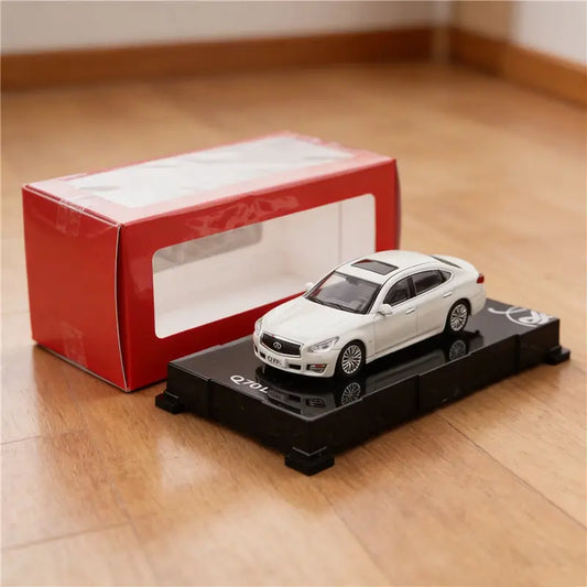 1:64 Infinitis Q70 Coupe