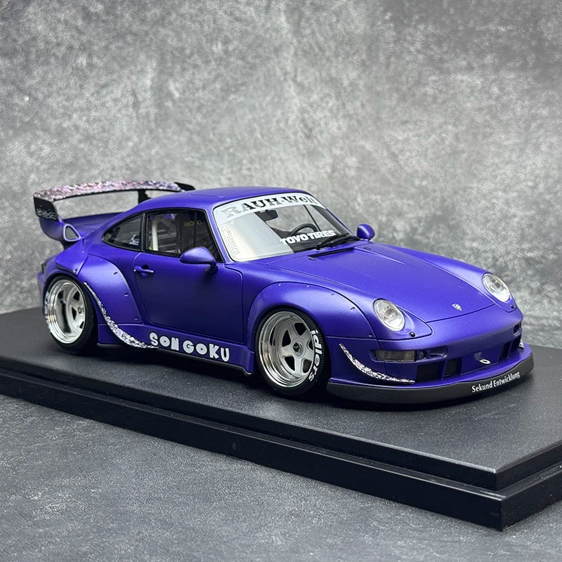 1:18 Porsche 911 2024