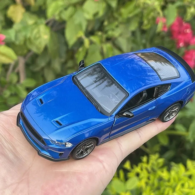 1:34 Ford Mustang GT 2018
