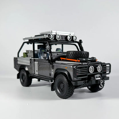 1:24 Land Rover Defender Camel Trophy