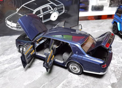 1:18 Toyota Century