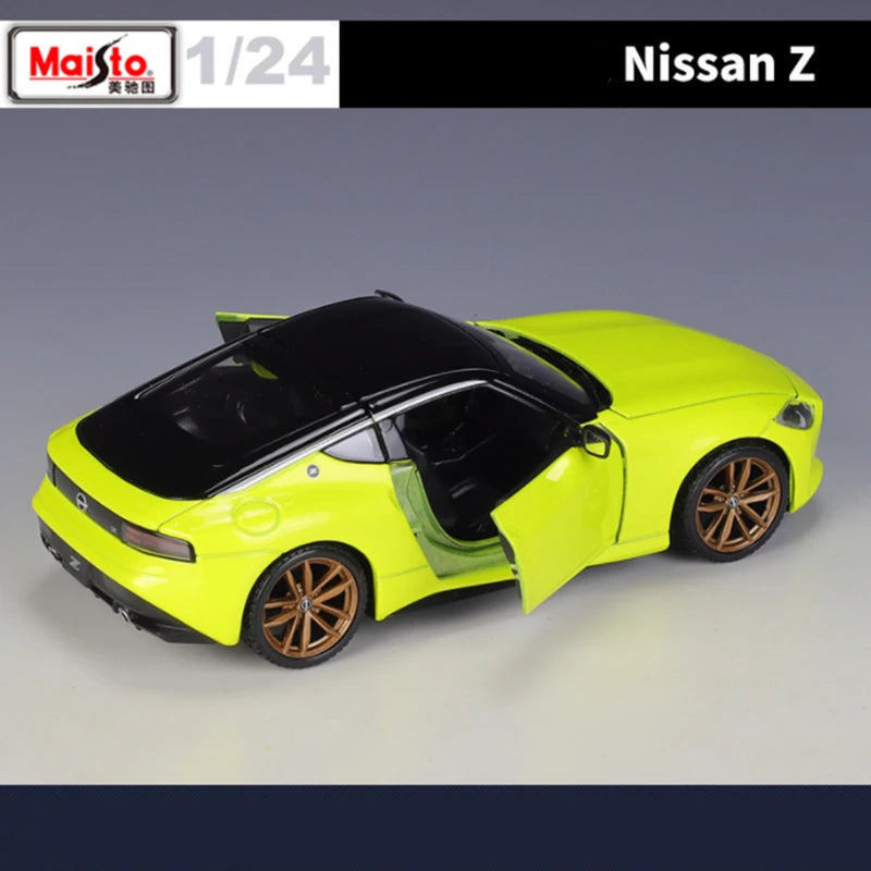 Maisto 1:24 2023 Nissan Z Alloy Sports Car Model Diecast Metal Racing Vehicle Car Model Simulation Collection Childrens Toy Gift