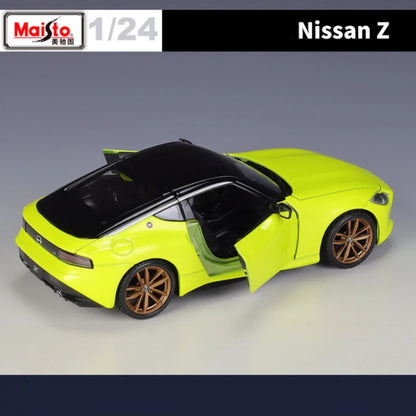 Maisto 1:24 2023 Nissan Z Alloy Sports Car Model Diecast Metal Racing Vehicle Car Model Simulation Collection Childrens Toy Gift