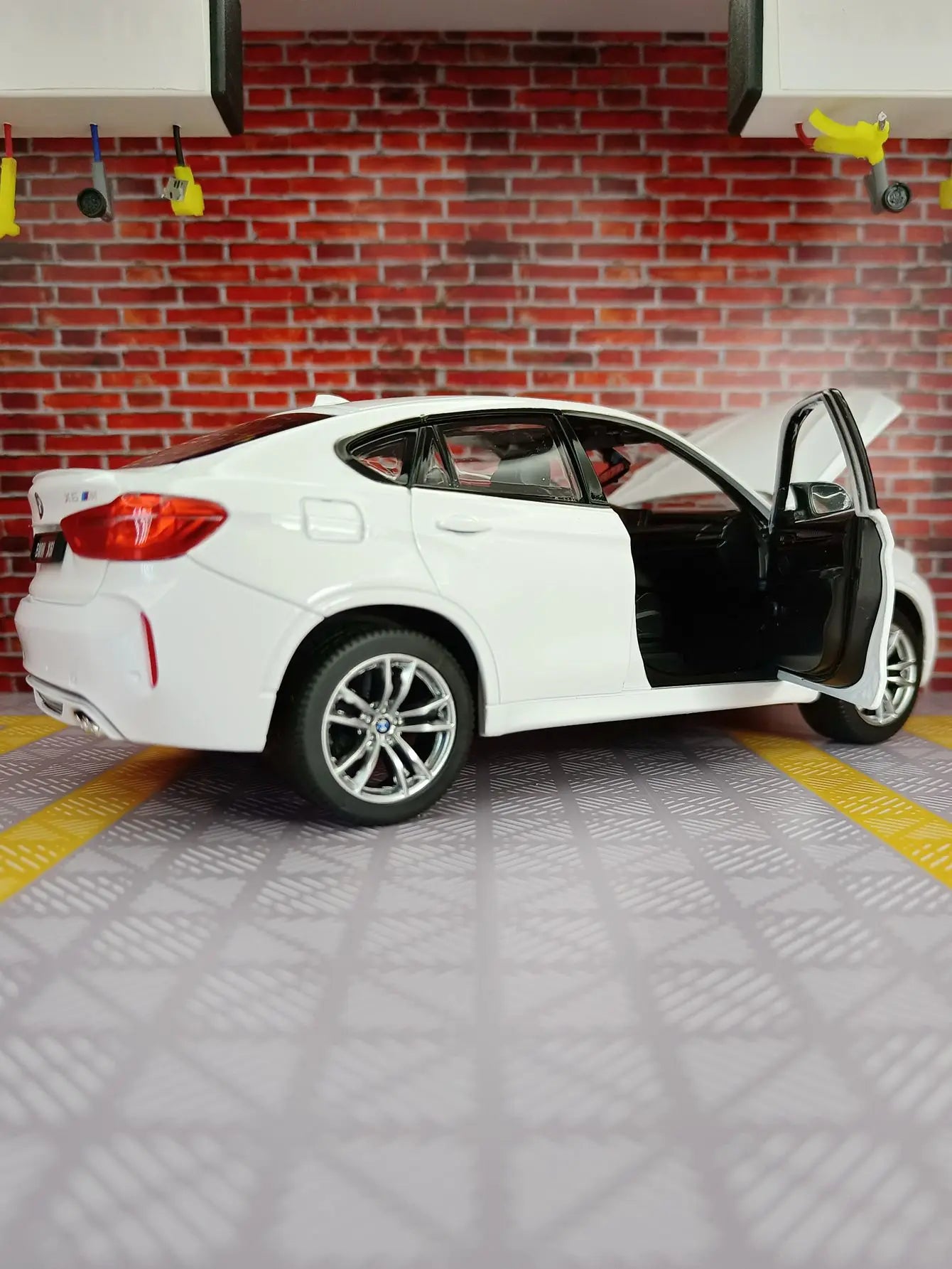 1:24 BMW X6 X6M Coupe