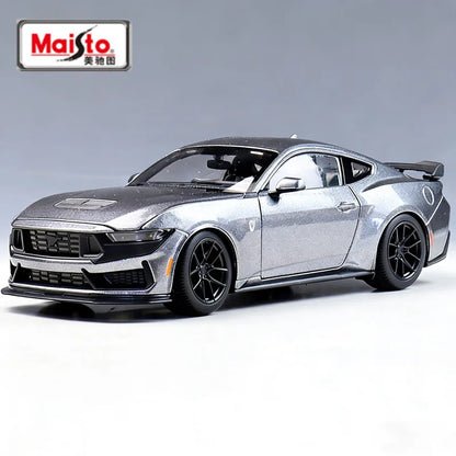 1:24 Mustang Dark Horse 2024