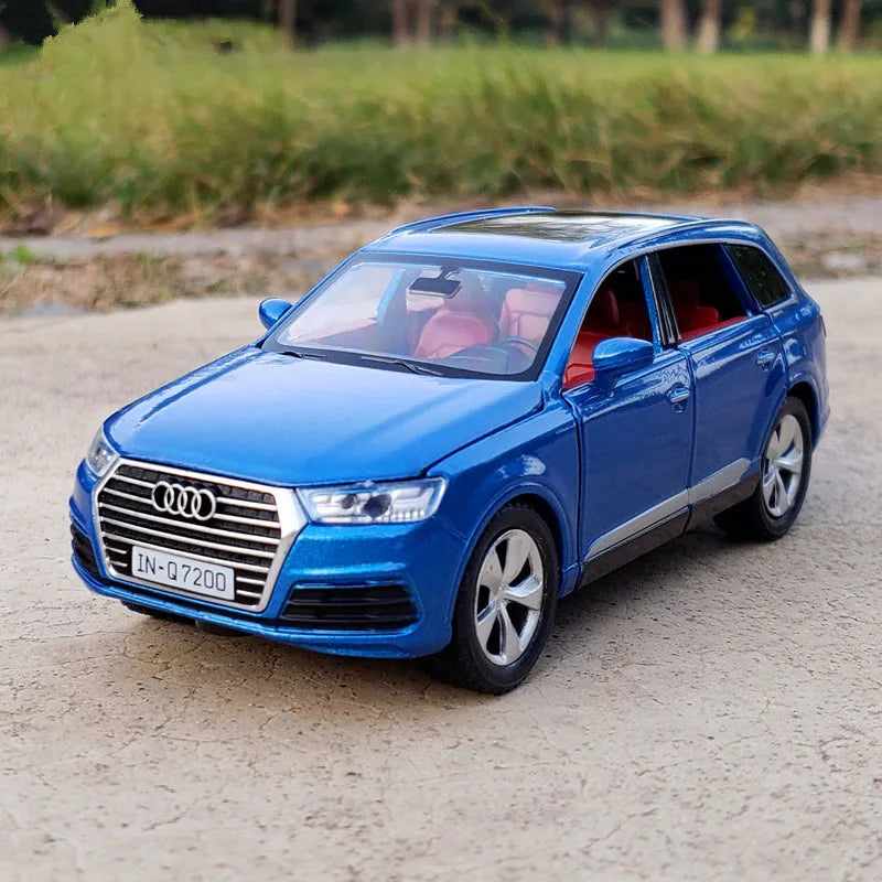 1:32 AUDI Q7