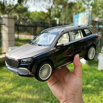 1:18 Mercedes Maybach GLS600