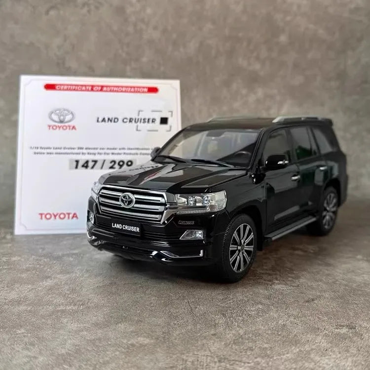 1:18 Toyota Land Cruiser LC200