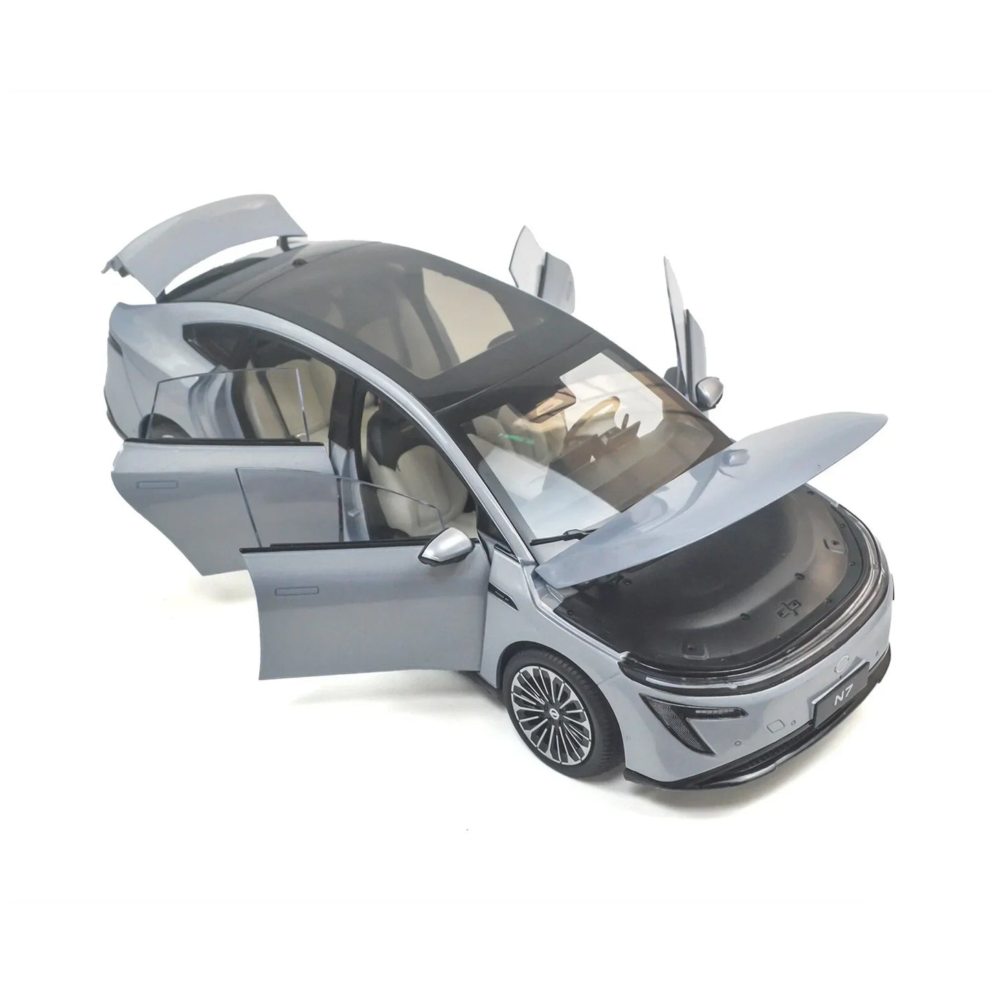 1:18 Nissan N7