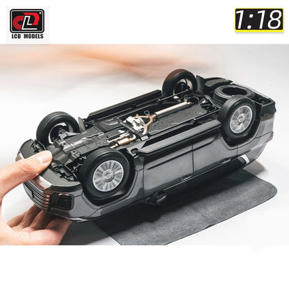 1:18 Lexus LX600