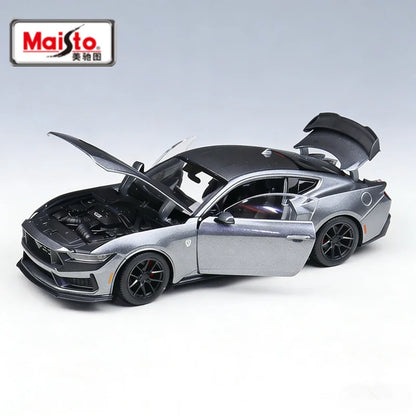 1:24 Mustang Dark Horse 2024