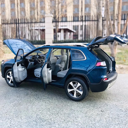 1:18 Jeep Cherokee