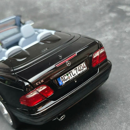 1:18 Mercedes-Benz CLK Class Cabriolet  A208 2000