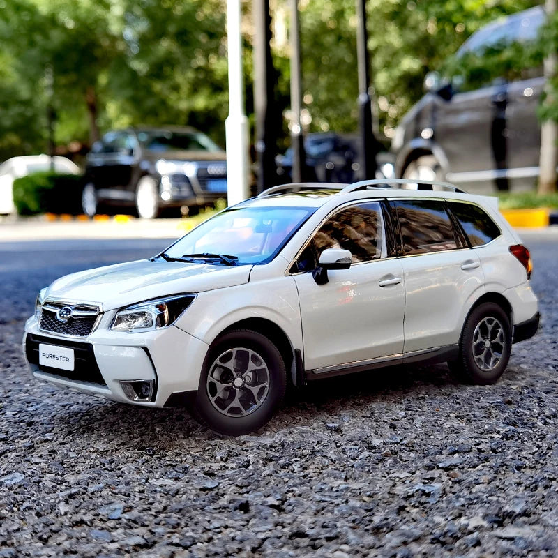 1:18 2015 Subaru Forester