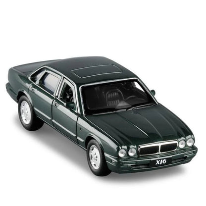 1:36 Jaguar XJ6