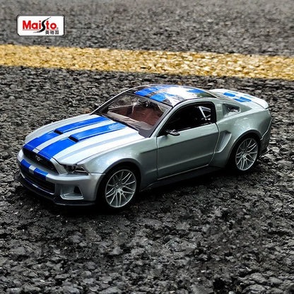 1:24 Ford Mustang Street Racer 2014