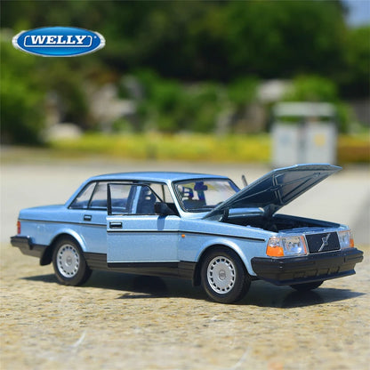 1:24 VOLVO 240 GL Sedan