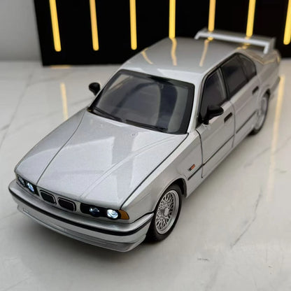 1:24 BMW M5