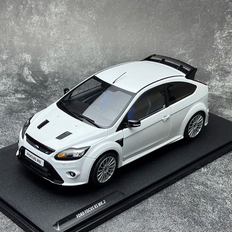 1:18 Ford Focus RS MK2