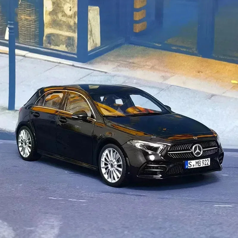 1:18 Mercedes Benz A-class GLA A180