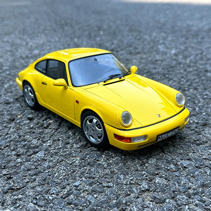 1:18 Porsche 911 964 Carrera 4 1992