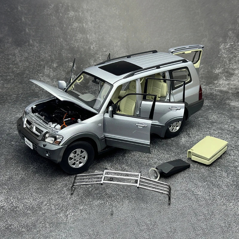 1:18 Mitsubishi Pajero V73