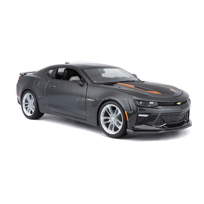 1:18 2016 Chevrolet Camaro SS 50th Anniversary