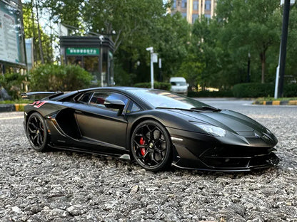 1:18 Lamborghini Aventador SVJ