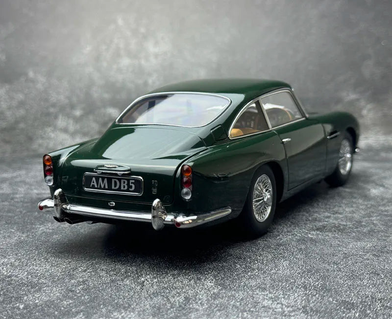1:18 Aston Martin DB5 "Goldfinger" 007 Movie Edition