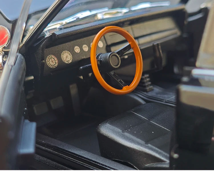 1:18 1969 Dodge Challenger R/T