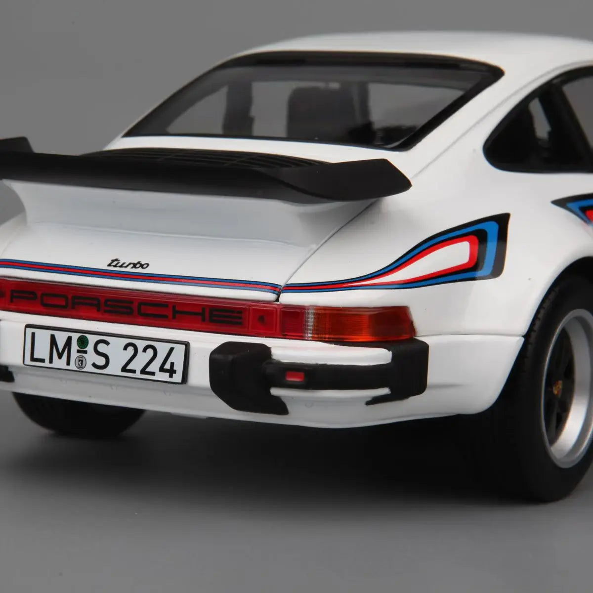 1:18 Porsche 911 Turbo 3.3 1980