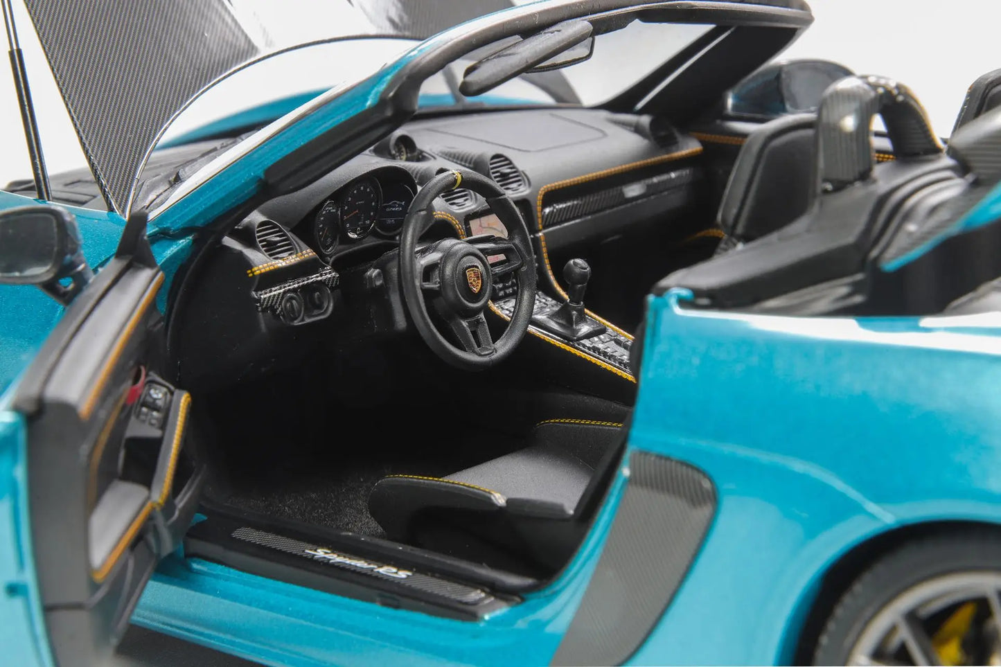1:18 Porsche Spyder "718"