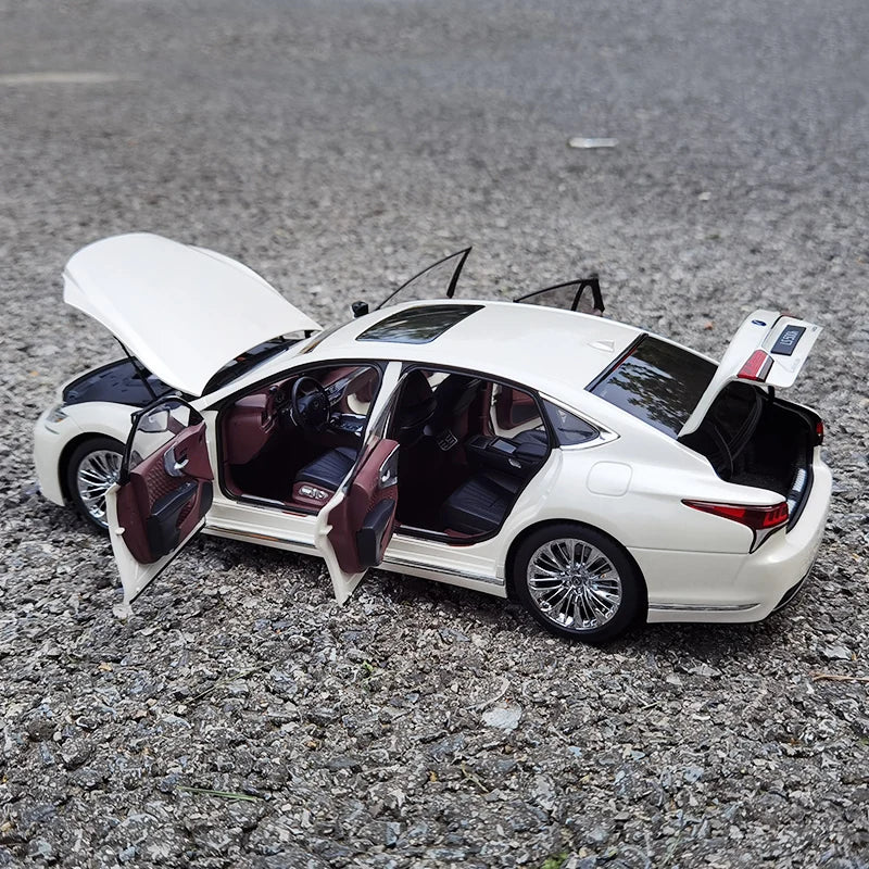 1:18 LEXUS LS500h