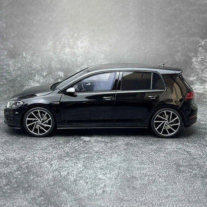 1:18 Volkswagen GOLF VII R 2017
