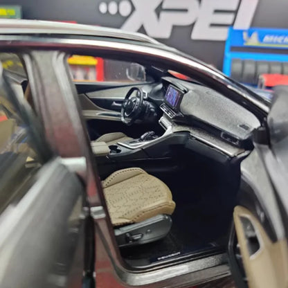 1:18 Peugeot 4008