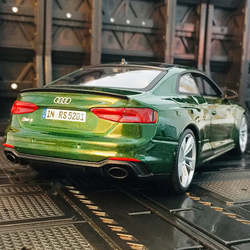 1:24 Audi RS5 Coupe