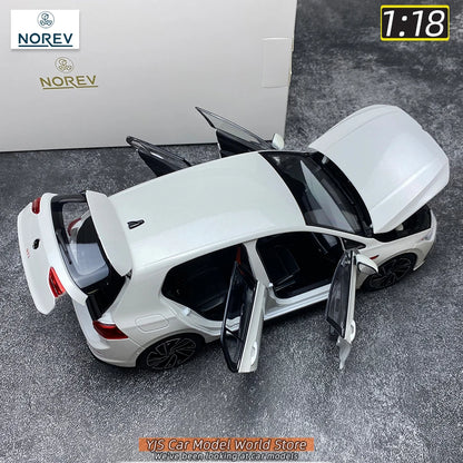 1:18 Volkswagen Golf GTI 2021