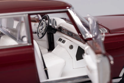 1:18 Mercedes-Benz Pullman MB 600