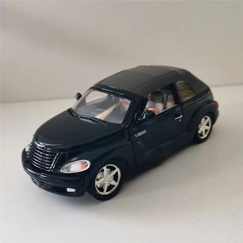 1:24 Chrysler PT Cruiser