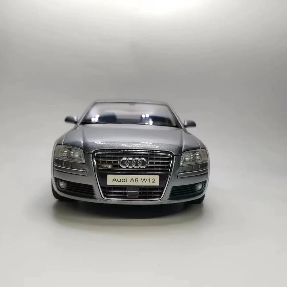1:18 Audi A8L D3 6.0 W12