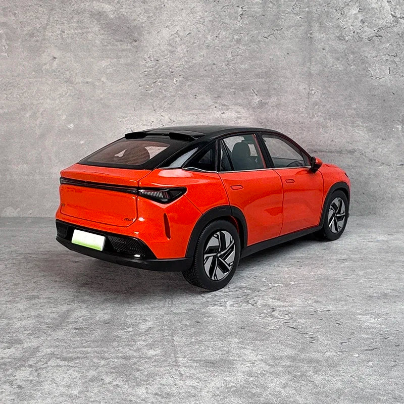 1:18 Geely Ruilan 7