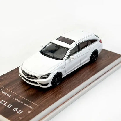 1:64 Mercedes-Benz C63S W218 Station Wagon Coupe