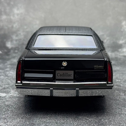 1:18 Cadillac Fleetwood
