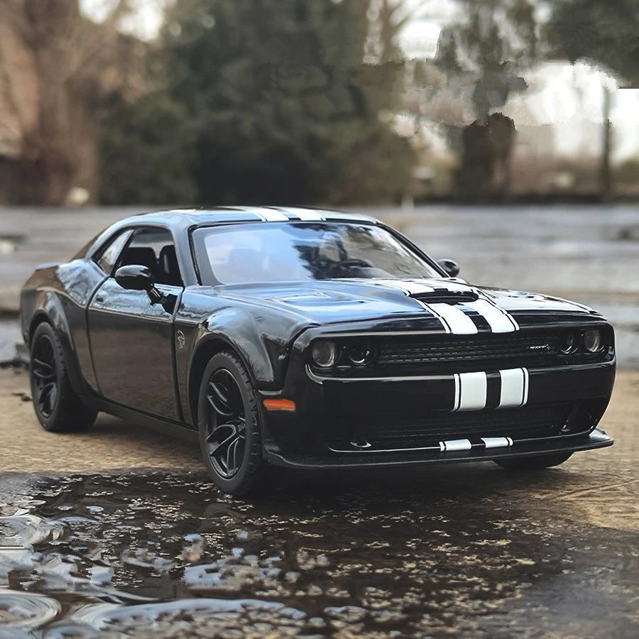 1:24 Dodge Challenger SRT Hellcat